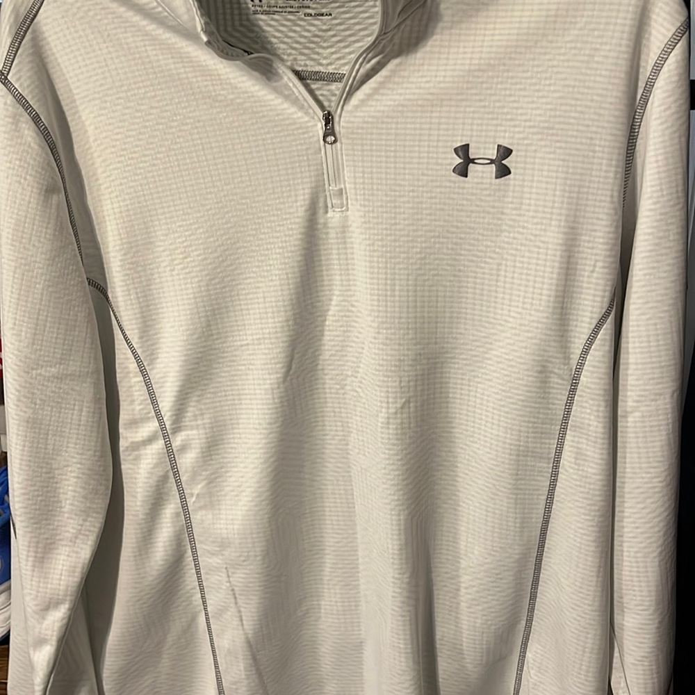 Underarmour 1/4 zip pullover like new